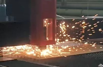 Видео FL-L2060FH-1000-IPG Установка лазерной резки для листового металла с кабинетной защитой